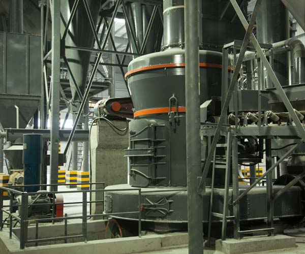 Feldspar Powder Production: A Glimpse into Advanced Machinery