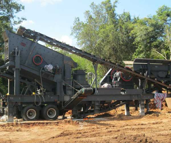 Advantages of Portable Jaw Rock Crushers in Construction and Mining