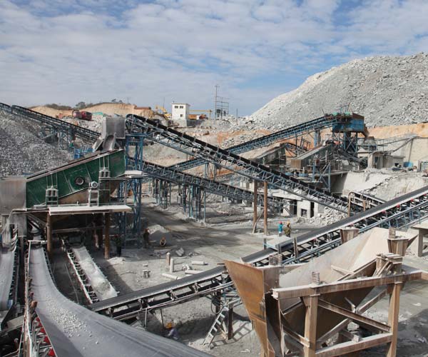 Success Stories of Belt Conveyors in Transporting Crushed Stone and Sand