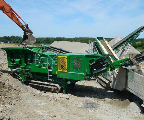 Tracked Impact Crusher Machine To Choose For Stone Crushing